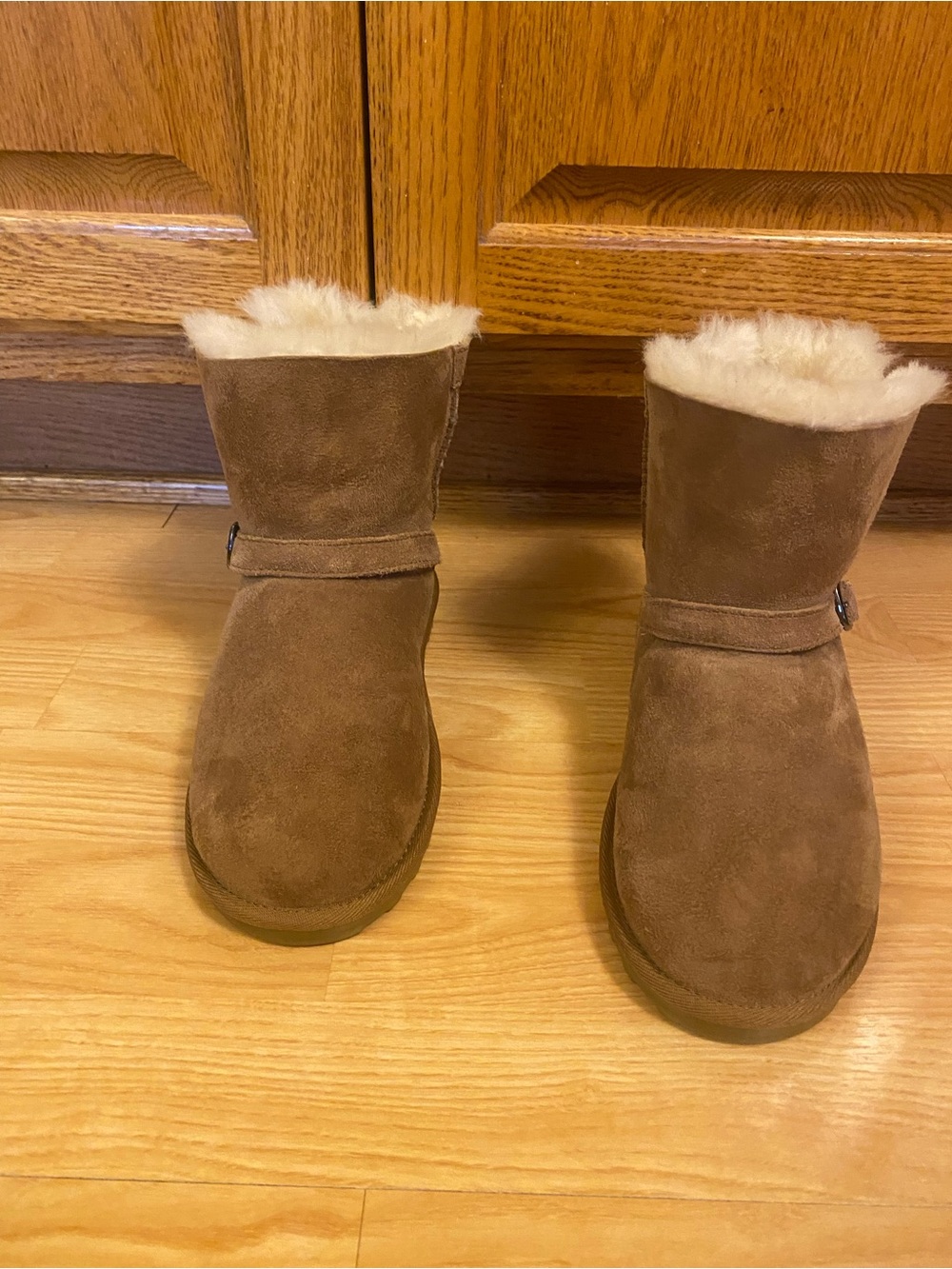 Kirkland Signature Girls Shearling
Buckle Boots with Studs, Chestnut, Size 4